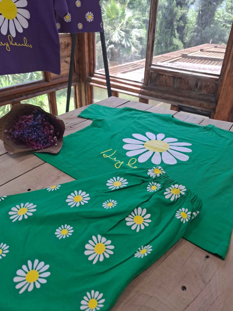 کراپ و شورتک بابونه