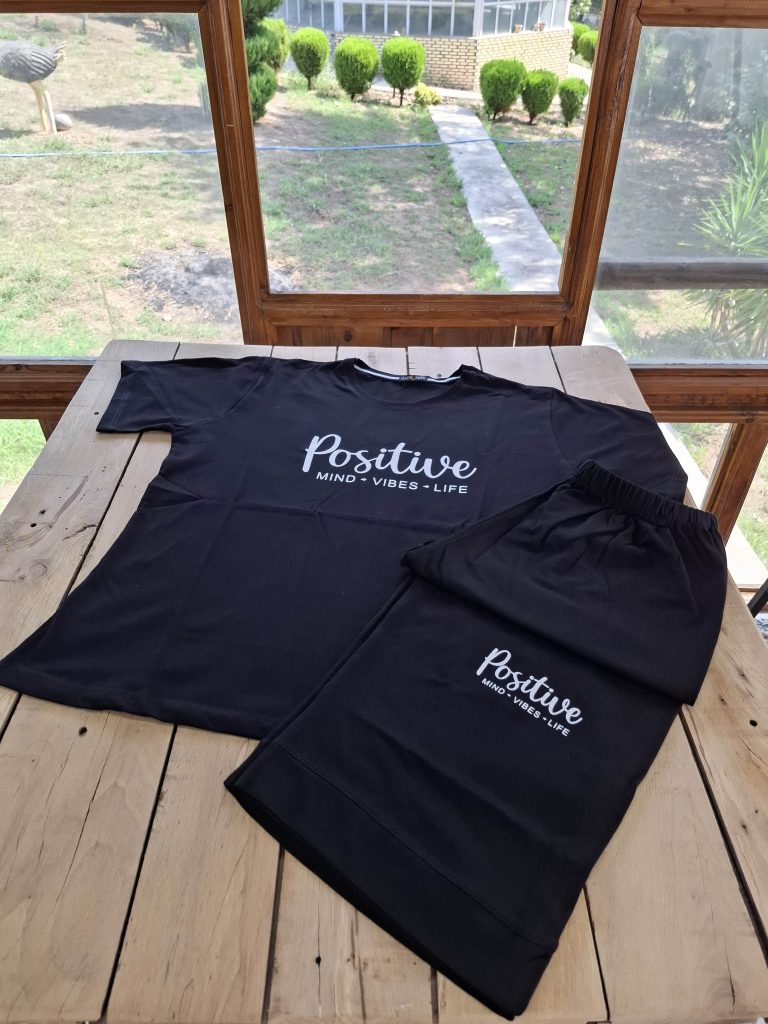 تیشرت و شلوارک Positive