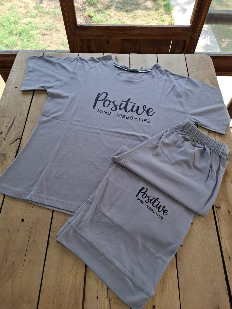 تیشرت و شلوارک Positive