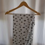 شلوار خانگی طرح دار طوسی با طرح گل مینیمال